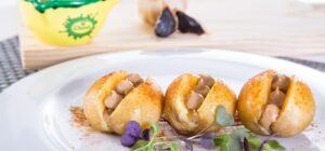 Patatas al vapor con alioli de ajo negro