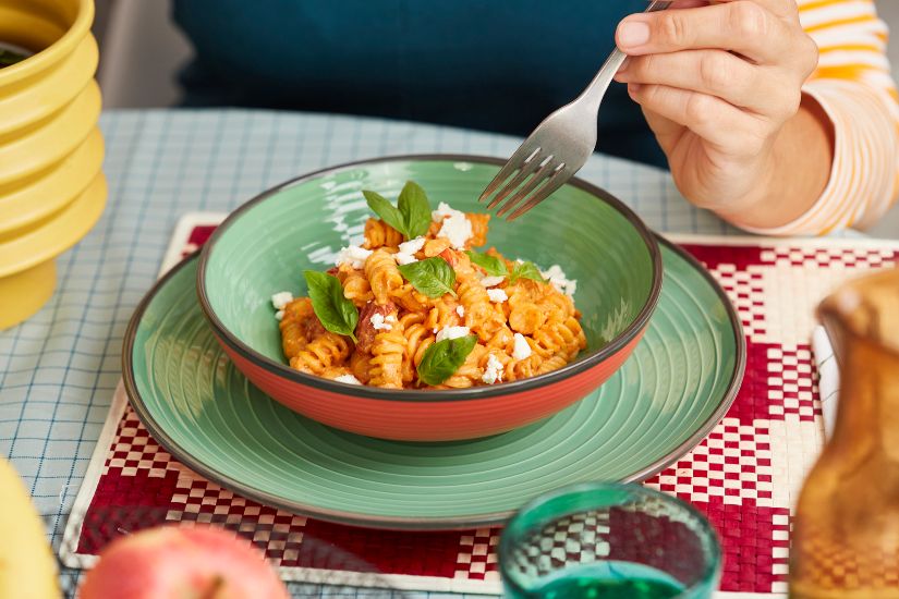 pasta con queso feta y tomate