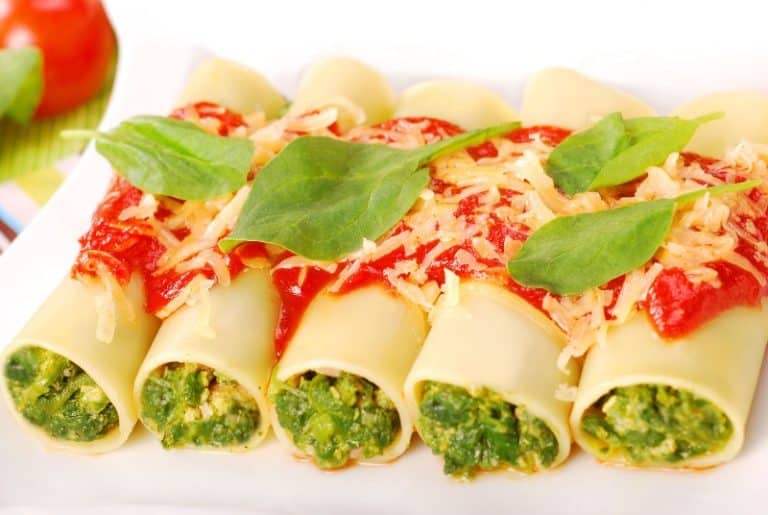 canelones de atun, huevo y guacamole