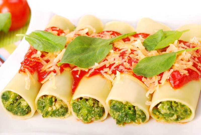 canelones de atun, huevo y guacamole